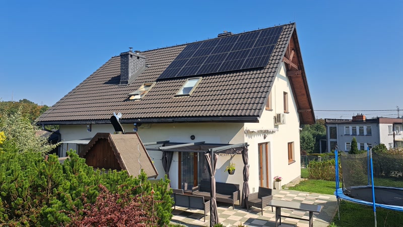 Fotowoltaika 10 kW na dachu domu jednorodzinnego w Krakowie, panele monokrystaliczne